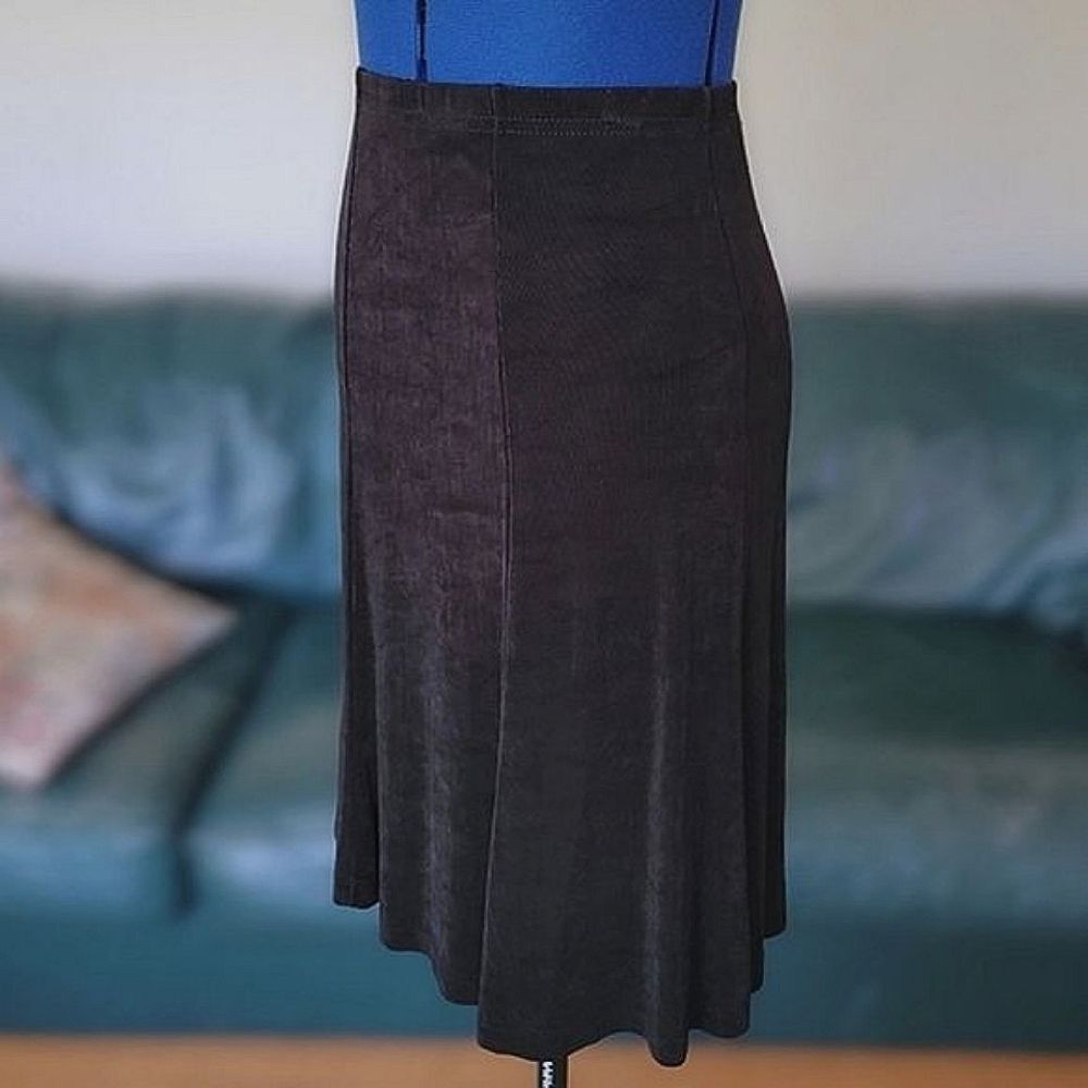 Vtg slinky black rib knit fit and flare midi skirt